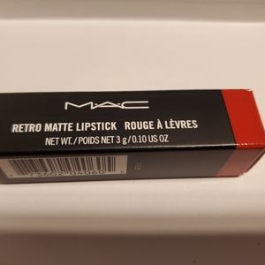 Mac Retro Matte Lipstick in Ruby Woo